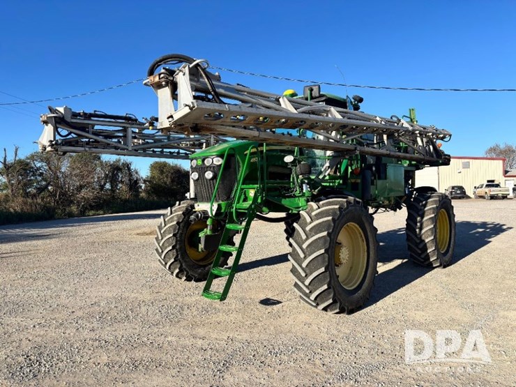 2013-john-deere-4830-image-1