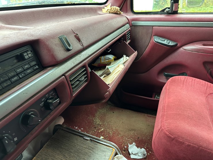 1995-ford-f350-xlt-image-52