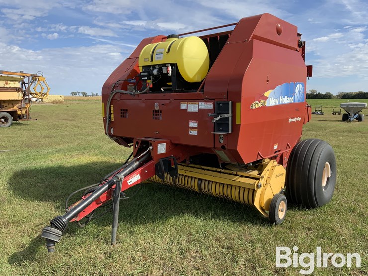 2013-new-holland-br7090-image-1