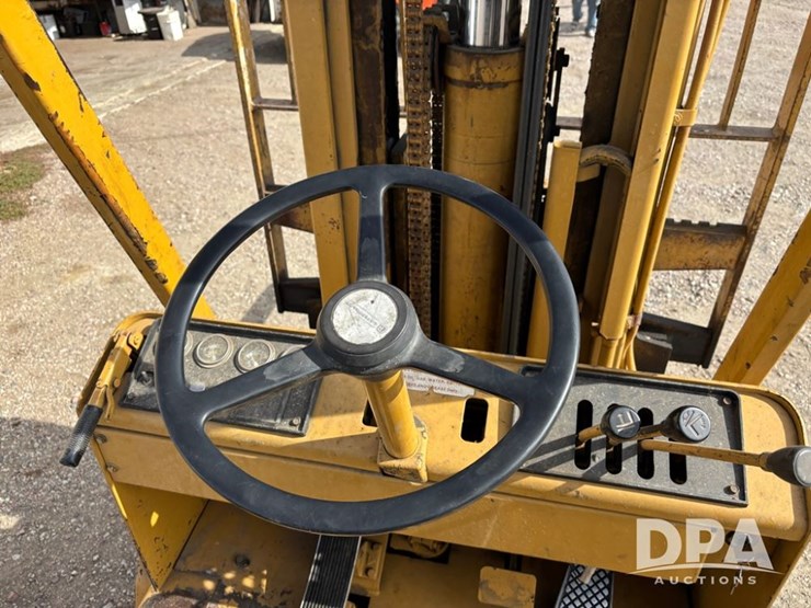 caterpillar-v40c-image-29