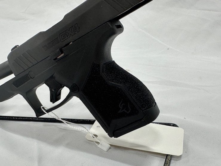 #2025-00065-•-taurus-gx4-pistol-image-39