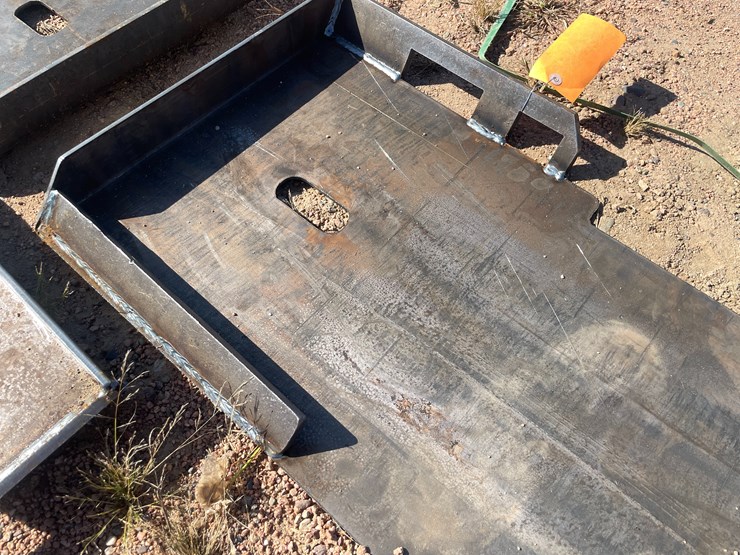 #4130-•-universal-adaptor-plate-image-3