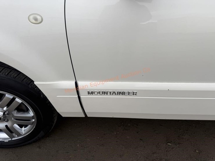 2007-mercury-mountaineer-image-13