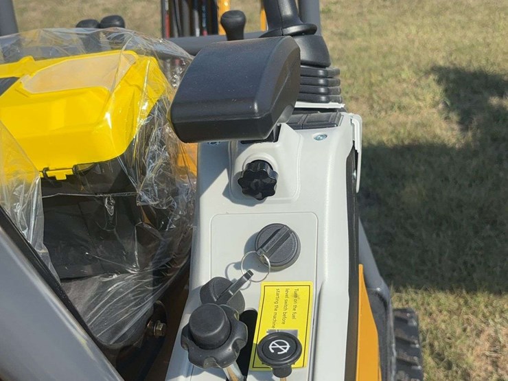 mini-excavator-mx12rx-image-32