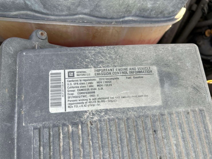 2012-chevrolet-silverado-2500-image-10