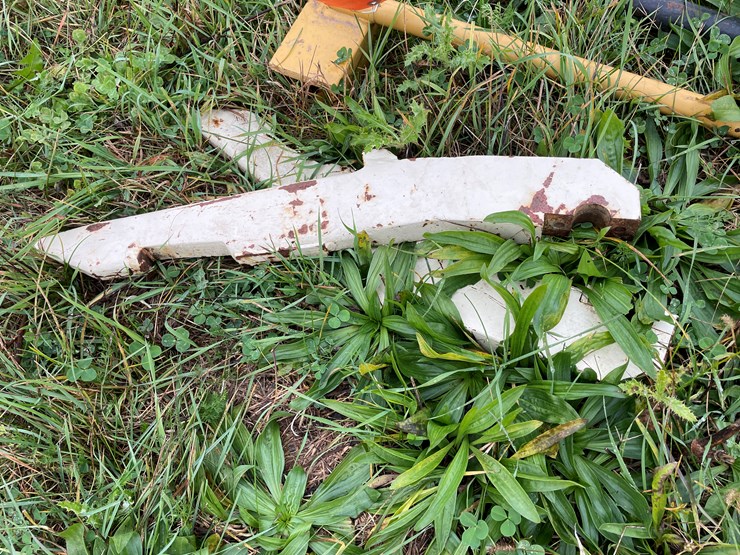 #8144-•-countyline-bale-spear-image-3