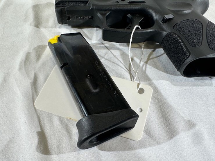 #2025-00068-•-taurus-g3c-pistol-image-48