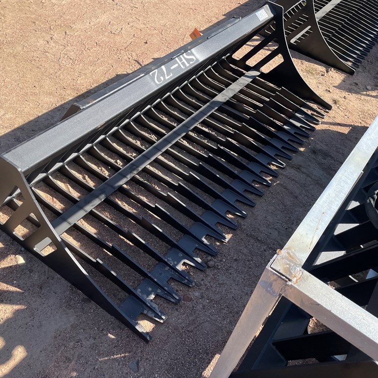 #4111 • 72" Rock Bucket Attachment