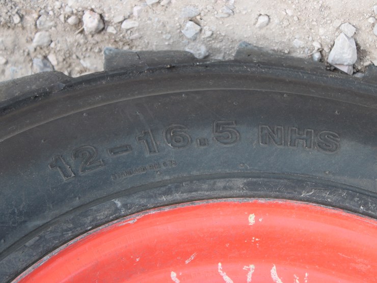 2023-kubota-ssv75-image-51