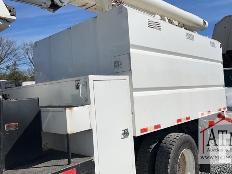 2005-international-durastar-4300-image-5