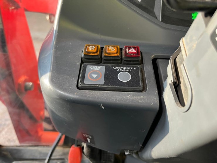 2015-kubota-l4060-image-27