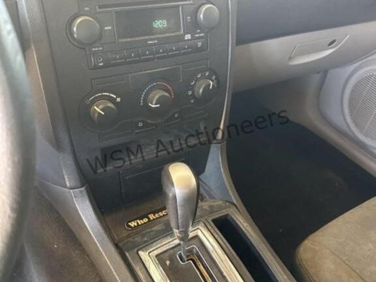 2006-dodge-charger-sdn-image-19