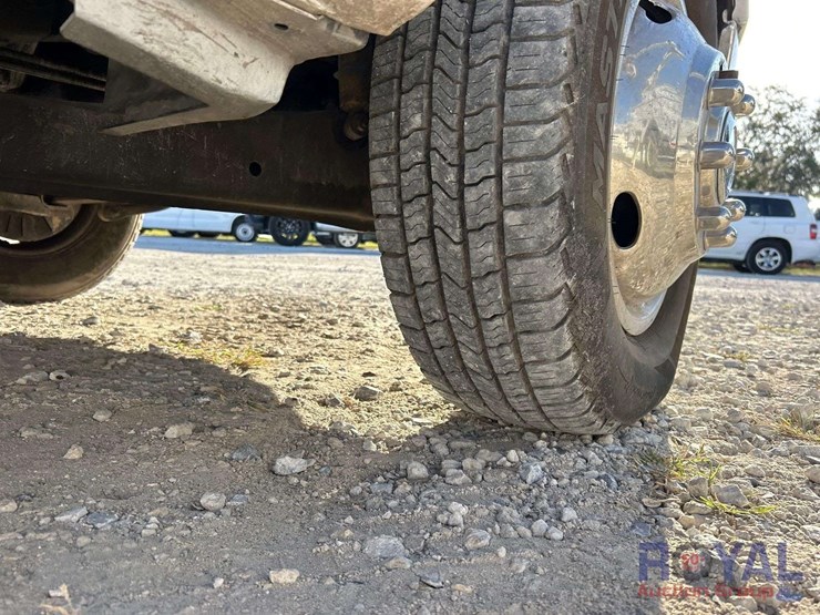 2005-ford-f350-image-28