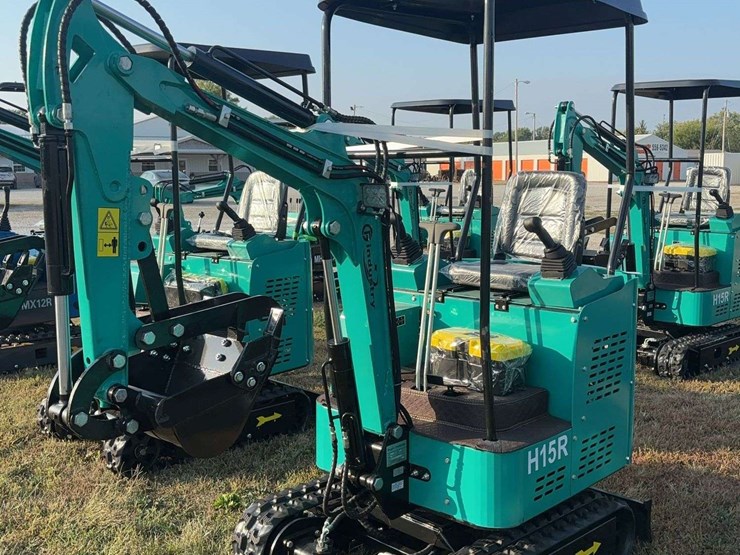 mini-excavator-h15r-image-1