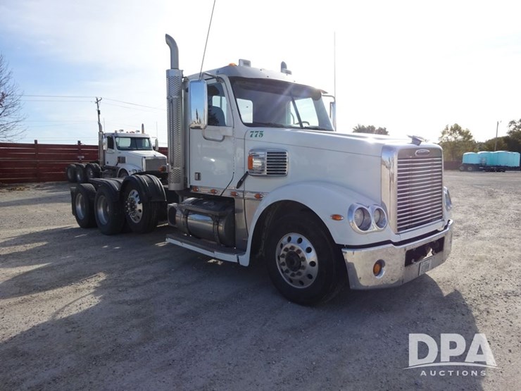 2018-freightliner-coronado-day-cab-glider-truck-(pz13985,-unit-775)-image-8
