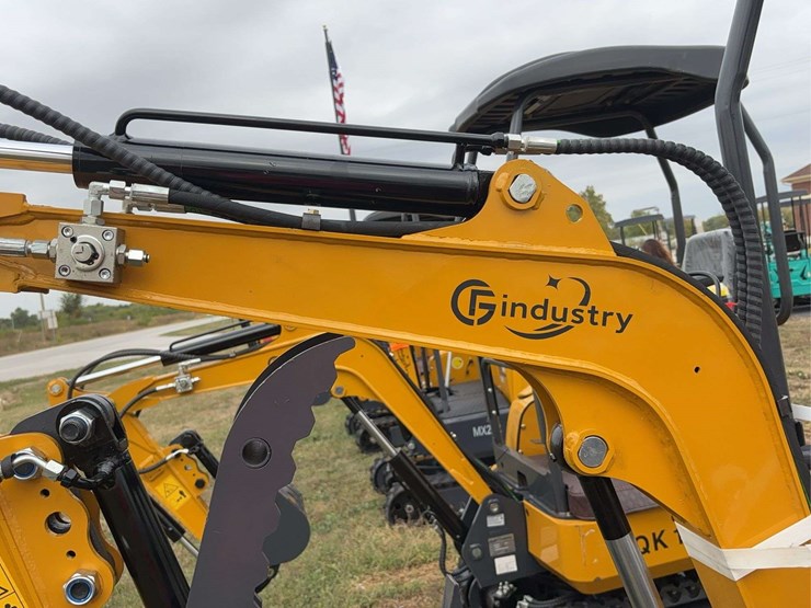 mini-excavator-qk18z-image-11