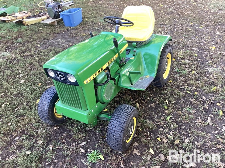 john-deere-110-image-1