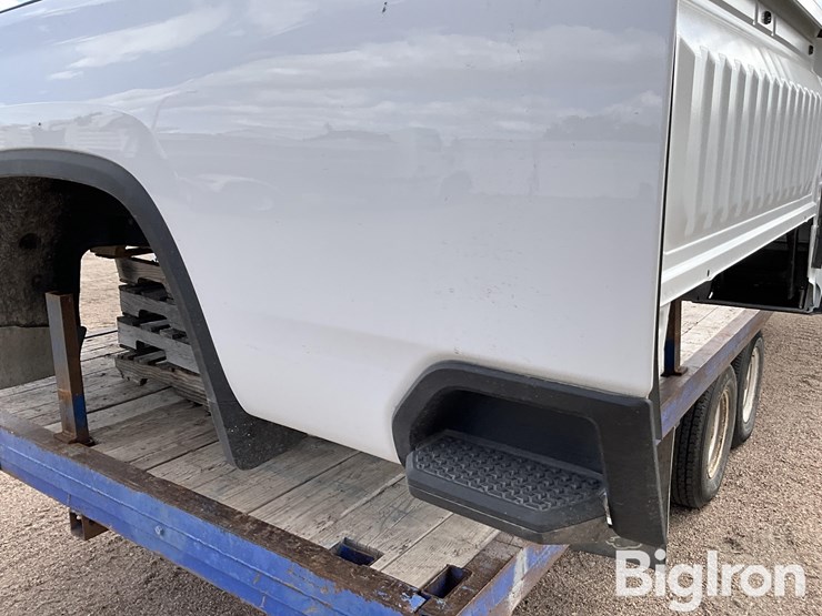 chevrolet-silverado-2500-image-18