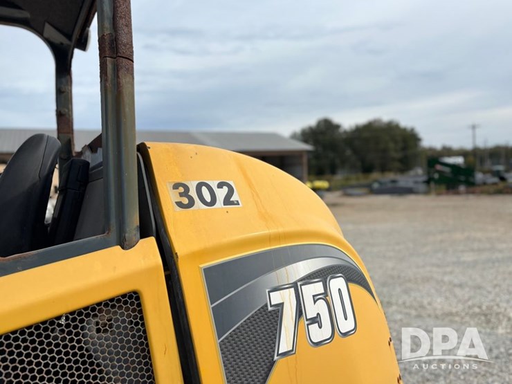 2018-gehl-750-image-22