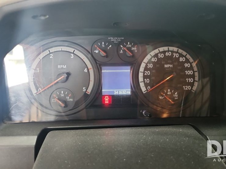 2012-dodge-ram-5500-image-41