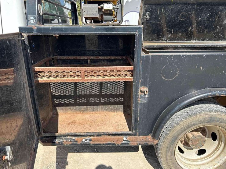 2008-ford-f450-image-18