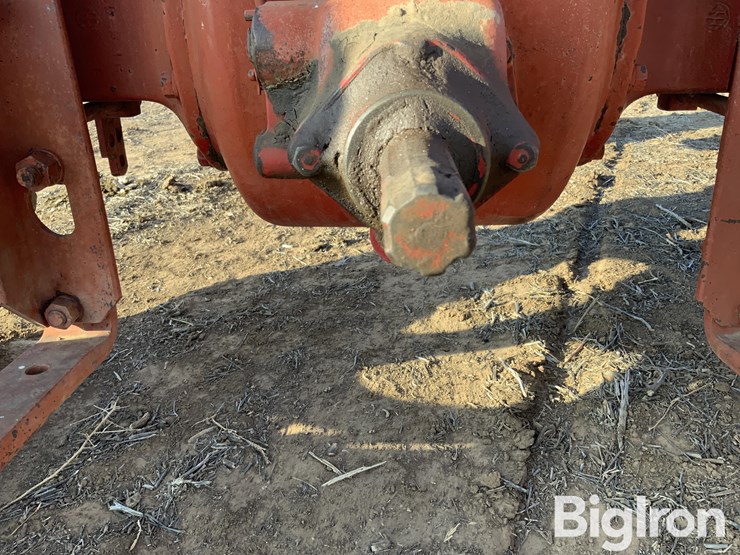 farmall-h-2wd-tractor-image-11