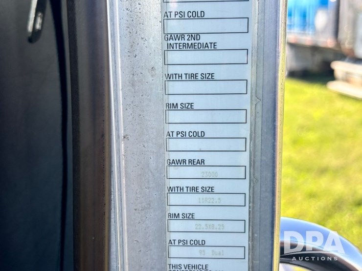 2013-kenworth-t370-image-89