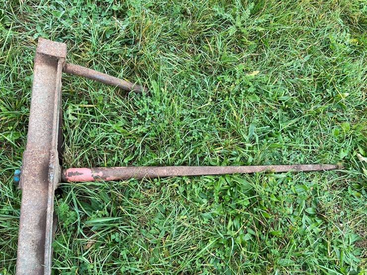 #8143-•-bale-spear-image-12