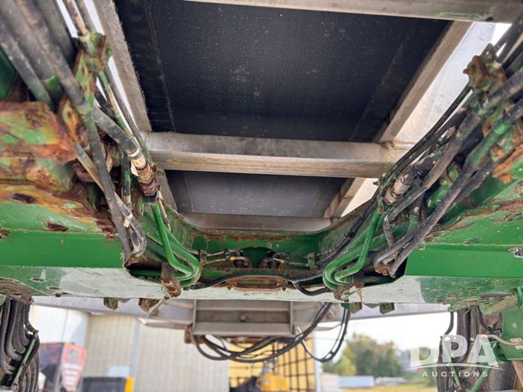 2019-john-deere-r4038-image-51