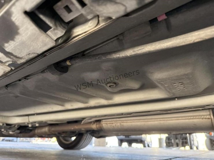 2016-ford-taurus-se-sdn-image-25