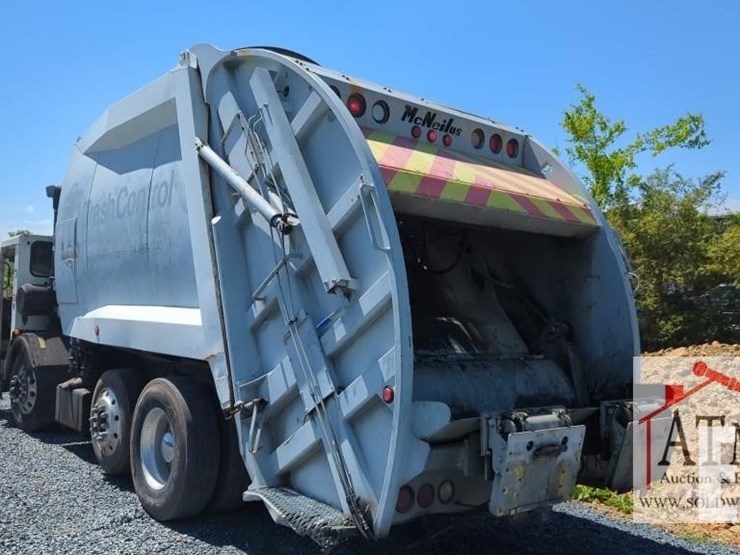 2000-ccc-low-entry-image-4