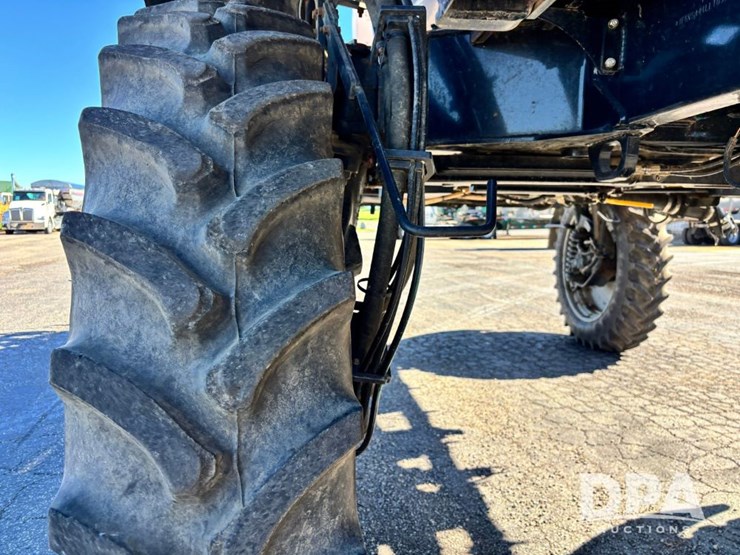 2020-case-ih-patriot-4440-image-64