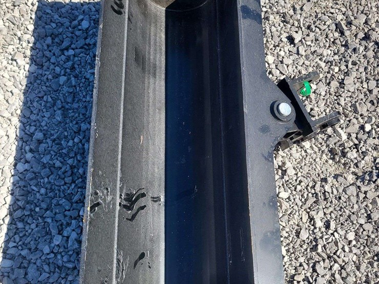 tilting-mini-excavator-bucket.-32"-wide.-image-2