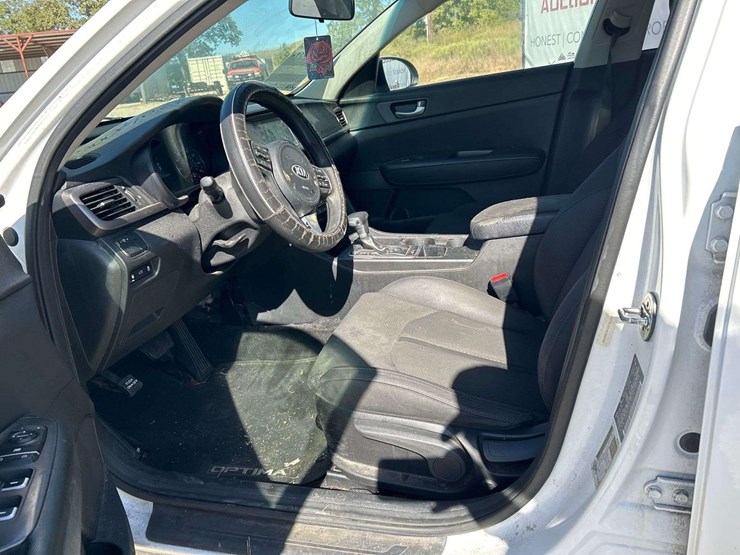 2018-kia-optima-sedan-image-13