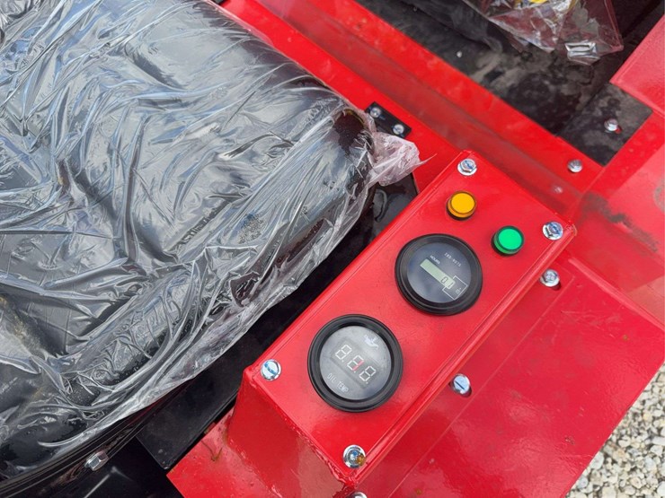 agt-sda-140w-compact-wheel-loader-image-5