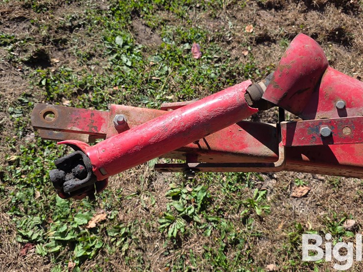 massey-ferguson-12-image-9