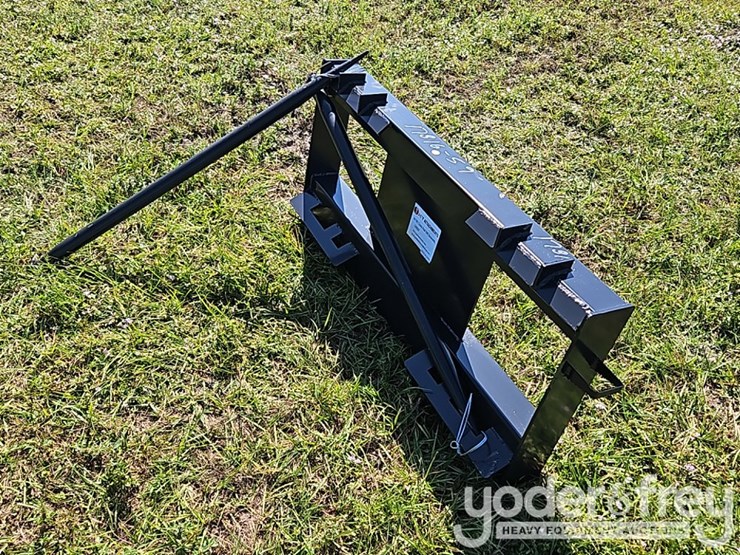 unused-jct-bale-spear-to-suit-skidsteer-image-1