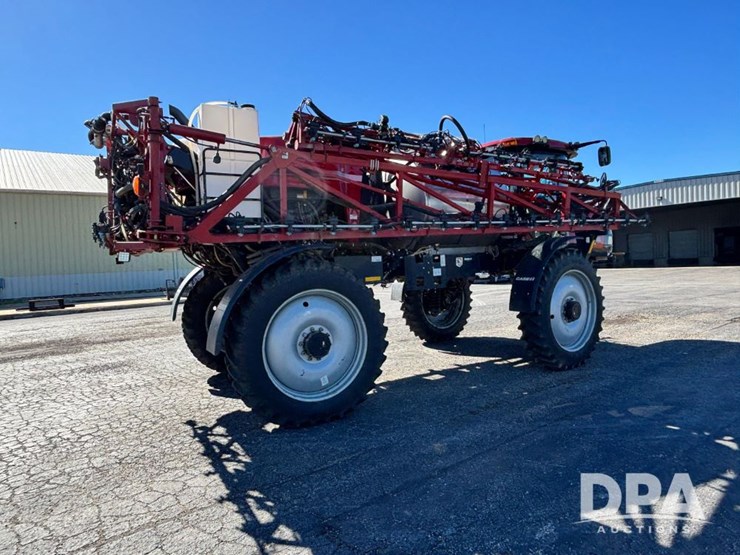 2020-case-ih-patriot-4440-image-11