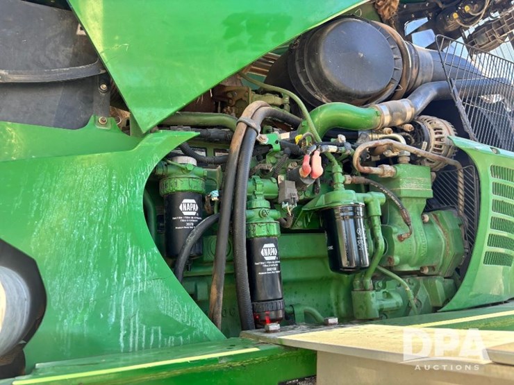 2013-john-deere-4830-image-35
