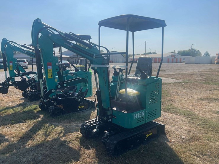 mini-excavator-h15r-image-1