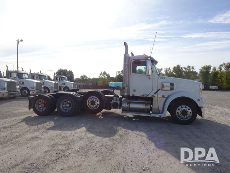 2018-freightliner-coronado-day-cab-glider-truck-(pz13985,-unit-775)-image-13