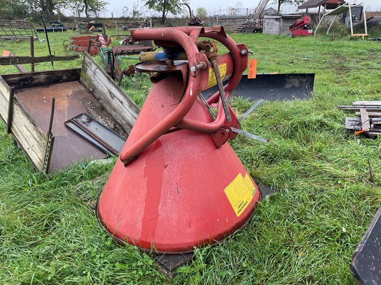 #8133-•-cosmo-500-fertilizer-spreader-image-3