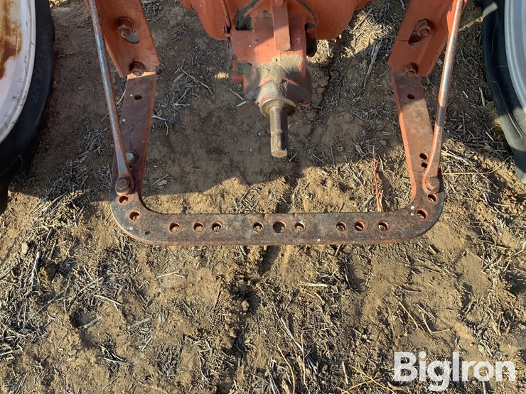 farmall-h-2wd-tractor-image-10