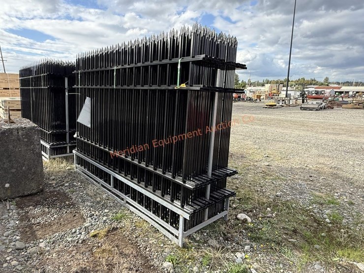 10'-x-7'-wrought-iron-style-steel-site-fence-image-5