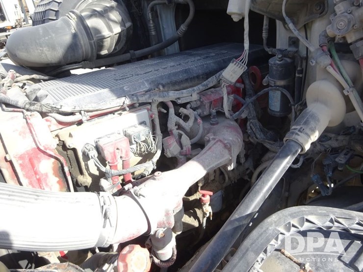 2007-volvo-vnl-day-cab-truck-(pz13987,-unit-110)-image-77