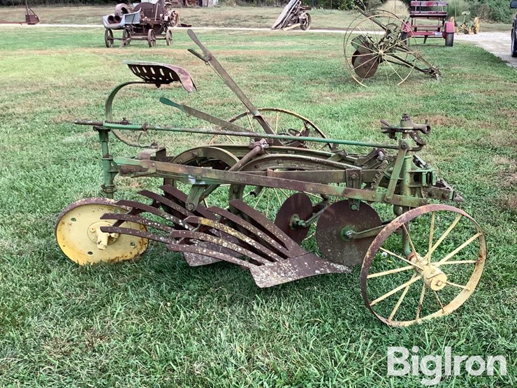 john-deere-2-image-4