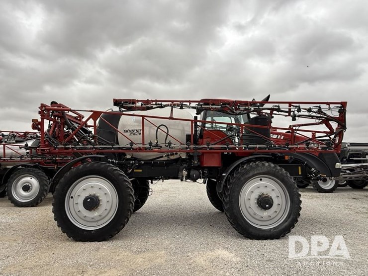 2020-case-ih-trident-5550-image-6