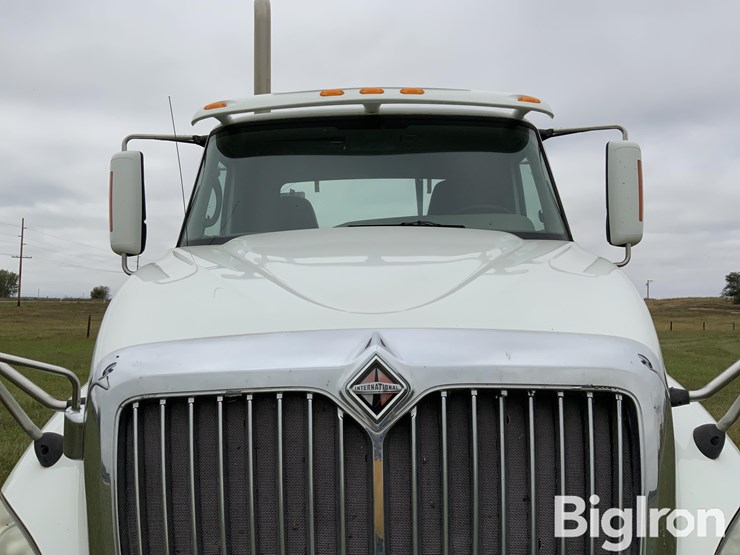 2010-international-prostar-image-15