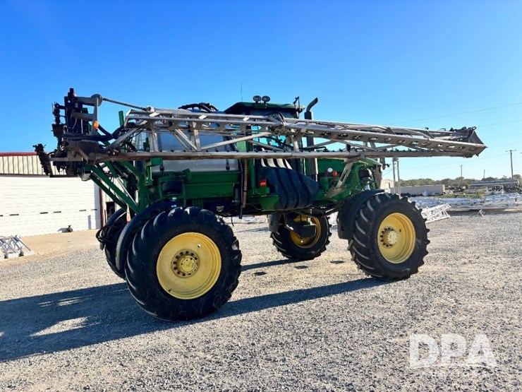 2013-john-deere-4830-image-9