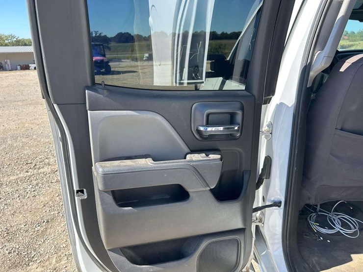 2016-chevrolet-silverado-2500-image-22